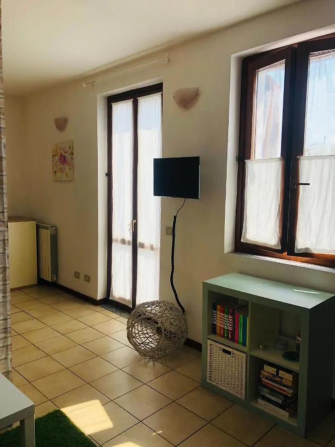 Casa Nonna Elide 2 Apartment Besozzo 0*,